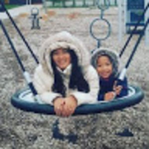 Meet your Posher, Atheena